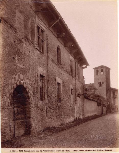 Architettura - Asti - casa dei Veratis-Asinari - torre dei Natta - facciata
