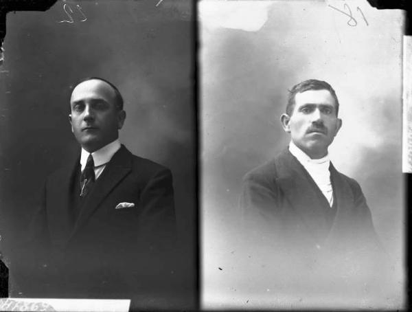Uomo - ritratto - mezzo busto [committenza Mangiarotti Antonio - Bombardone di Zinasco] [a destra]
Uomo - ritratto - mezzo busto [committenza Bertoni Luigi - Voghera] [a sinistra]