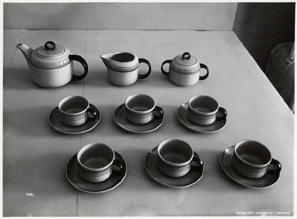 V Triennale - Arti decorative e industriali - Sala dell'E.N.A.P.I. - Ceramica - Servizio da tè