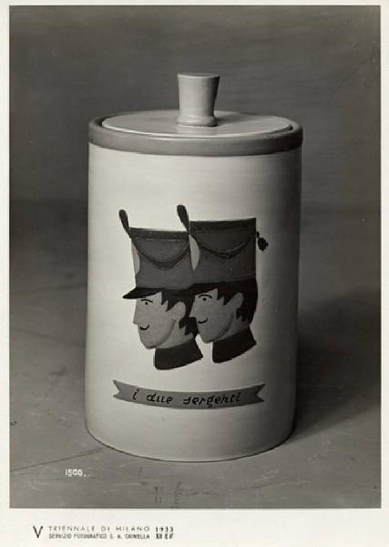 V Triennale - Arti decorative e industriali - Sala dell'E.N.A.P.I. - Ceramica - Vaso in ceramica