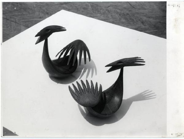 X Triennale - Germania - "Uccelli" intagliati in legno - Winde