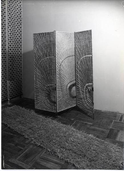 XI Triennale - Mostra delle Produzioni d'arte - Sezione della Paglia - Paravento a tre elementi di vimini - Giosetta Fioroni