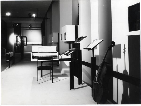 XIII Triennale - Sezione della Germania - Zona con strumenti musicali