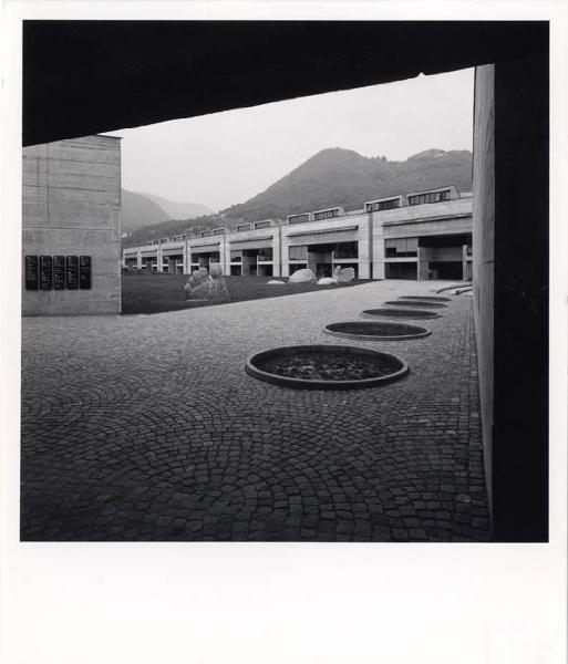 XVI Triennale - Primo ciclo - Galleria del disegno - Mario Botta: architetture e progetti negli anni '70 - Scuola media a Morbio Inferiore