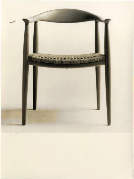 XVIII Triennale - Partecipazioni internazionali - Danimarca. Design danese: ricchezza e semplicità - Hans J Wegner, "The chair"
