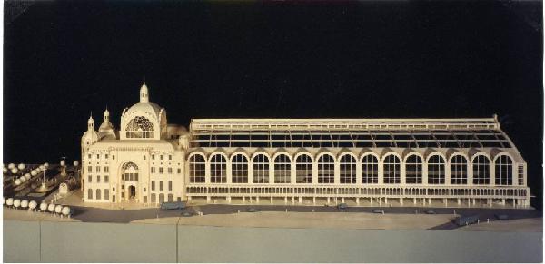 XIX Triennale - Le partecipazioni internazionali - Città e società - OCSE - Modello in scala della stazione centrale ristrutturata di Anversa