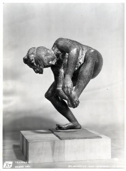 X Triennale - Salone d'onore. I trent'anni della Triennale 1924-54 - Bronzetto "La spina nel piede" di Pericle Fazzini