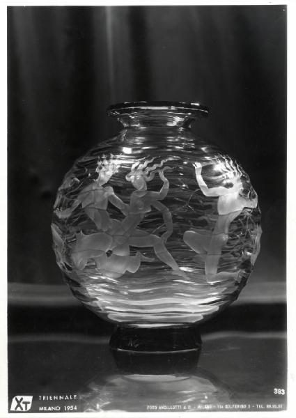 X Triennale - Salone d'onore. I trent'anni della Triennale 1924-54 - Vaso di cristallo di Wike Lindstrand