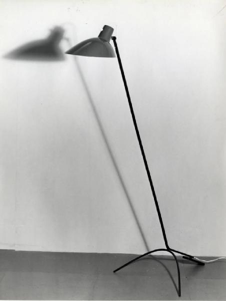 IX Triennale - Sezione della Illuminazione - Lampada da terra - Vittoriano Viganò