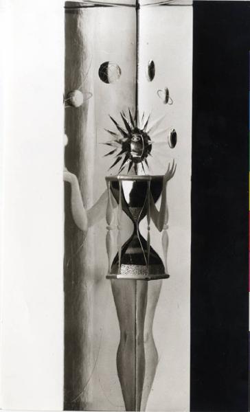 XII Triennale - Mostra internazionale del vetro e dell'acciaio - "Il tempo", prisma in vetro tagliato e inciso - Vicke Lindstrand