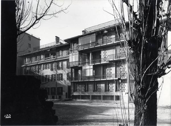 XII Triennale - La casa e la scuola - Centro urbano - Palazzo Lurani Cernuschi