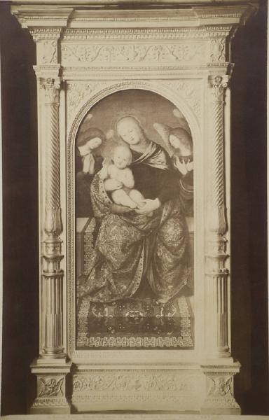 Ferrari, Gaudenzio - Madonna con Bambino e due angeli - Dipinto - Olio su tavola - Milano - Collezione Vittadini