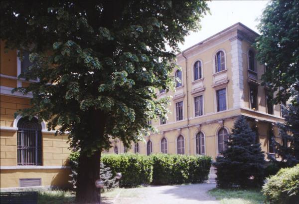 Istituto dei Ciechi di Milano - Via Vivaio - Edificio - Padiglione della Casa Famiglia - Giardino