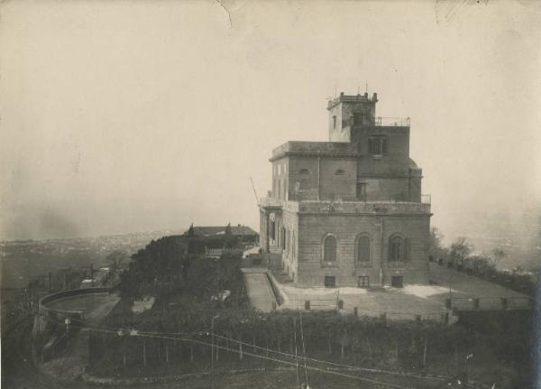 Napoli - Reale Osservatorio Vesuviano - Veduta da Est