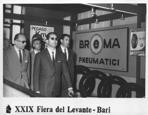 Bari - Fiera del Levante del 1965 - Padiglione della Breda - Visita del ministro del Bilancio Emilio Colombo