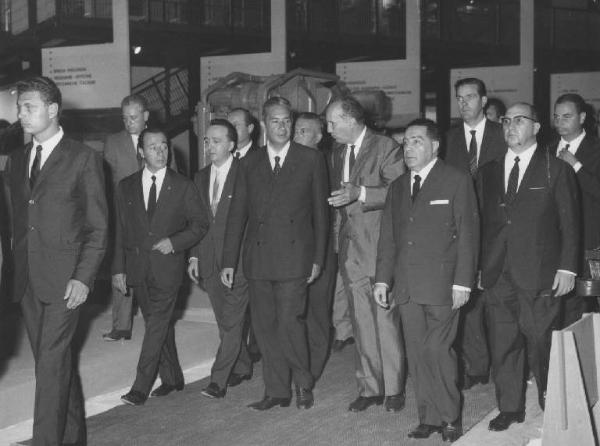 Bari - Fiera del Levante del 1967 - Padiglione della Breda - Visita del Presidente del Consiglio dei Ministri Aldo Moro