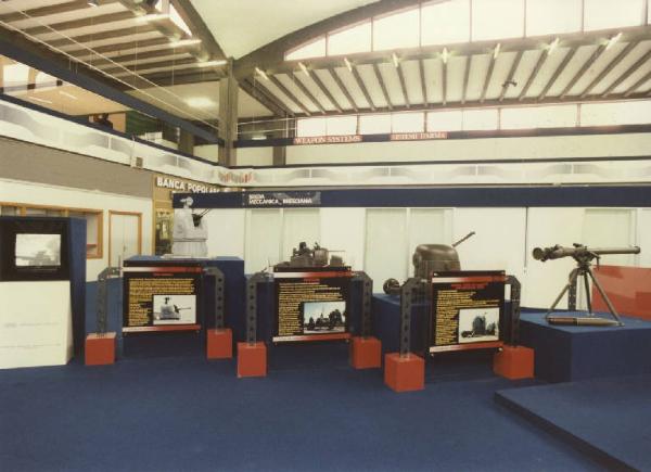 Genova - Mostra Navale Italiana del 1989 - Stand della Breda