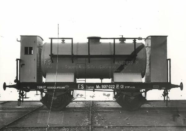 Ernesto Breda (Società) - Carro ferroviario cisterna per il trasporto di acido solforico concentrato