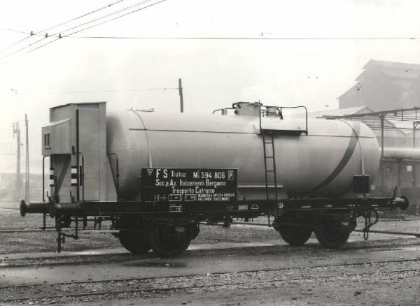 Ernesto Breda (Società) - Carro ferroviario cisterna per il trasporto catrame
