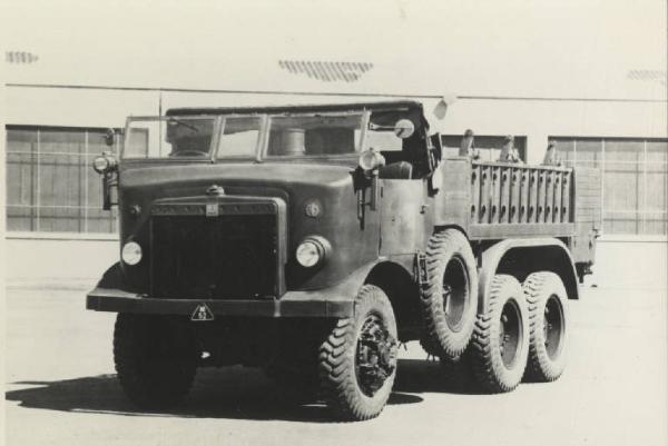 Ernesto Breda (Società) - Autocarro militare Breda 52