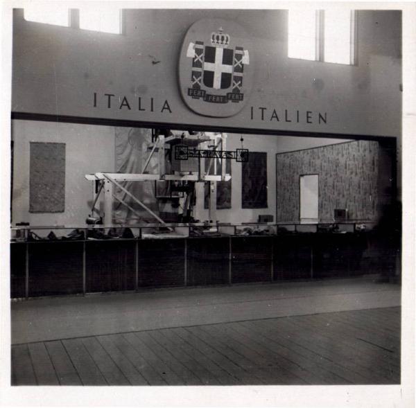 Padiglione espositivo dell'Italia alla mostra Internat Handwerks - Ausstellung Berlin 1938 - SA Ravasi