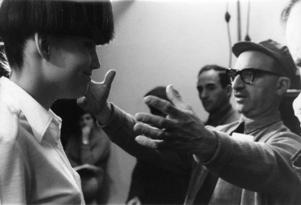 Set del film "Don Giovanni in Sicilia" - Regia Alberto Lattuada - 1967 - Il regista Alberto Lattuada con l'attrice Katia Moguy