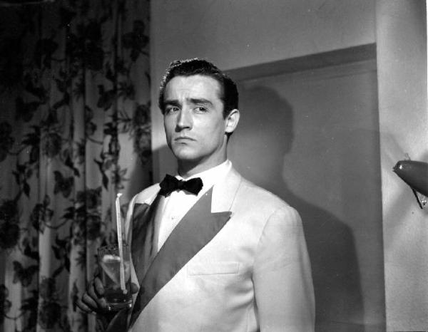 Scena del film "Anna" - Regia Alberto Lattuada - 1951 - L'attore Vittorio Gassman