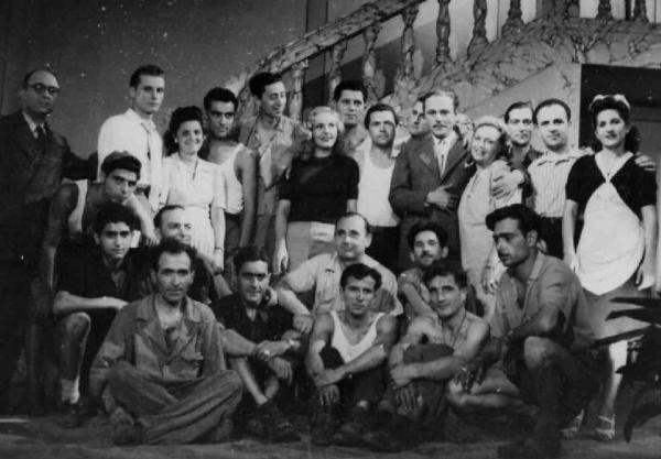 Set del film "Amante del male" - Regia Roberto Bianchi Montero - 1946 - Il cast del film