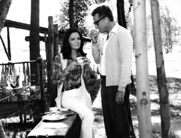 Scena del film "L'amica" - Regia Alberto Lattuada - 1969 - Gli attori Lisa Gastoni e Frank Wolff