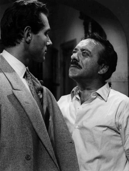 Scena del film "Amo un assassino" - Regia Baccio Baldini - 1951 - Gli attori Andrea Bosic e Umberto Spadaro