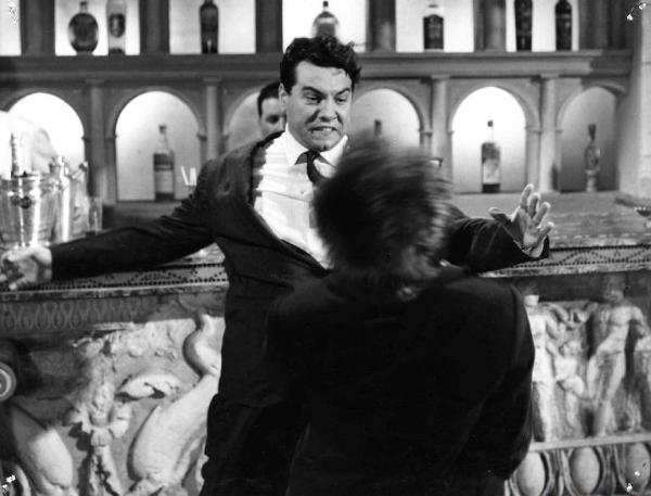 Scena del film "Arrivederci Roma" - Regia Mario Russo - 1957 - L'attore Mario Lanza