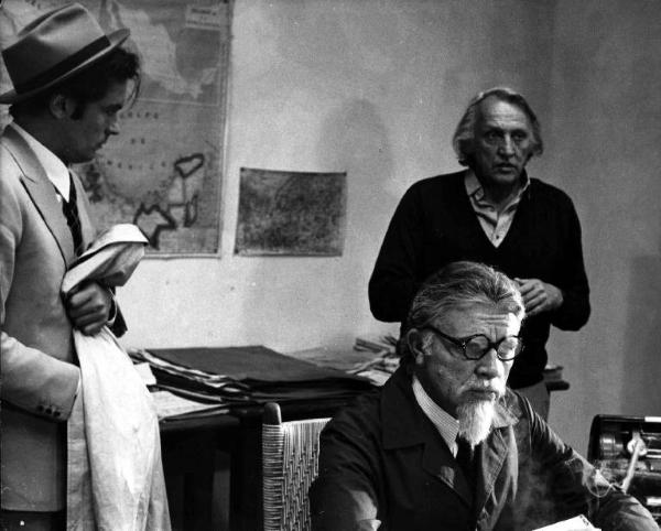 Scena del film "L'assassinio di Trotsky" - Regia Joseph Losey - 1972 - Gli attori Alain Delon e Richard Burton