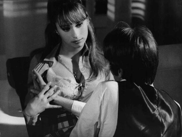 Scena del film "Colpo di stato" - Regia Luciano Salce - 1968 - L'attrice Orchidea De Santis mostra il seno
