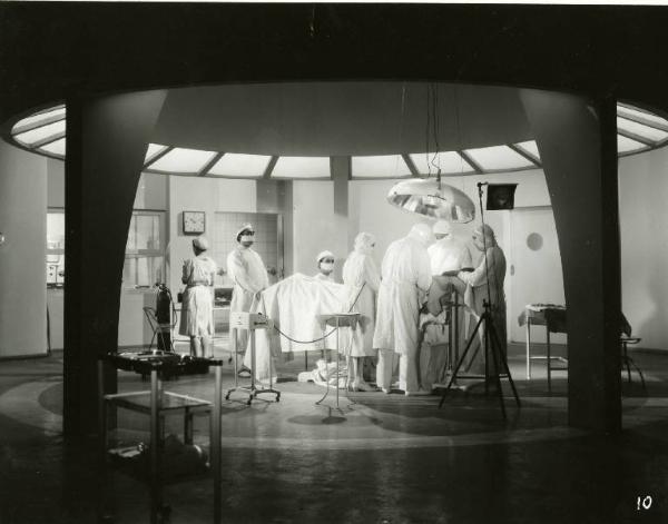 Scena del film "Diagnosi" - Regia Ferruccio Cerio, 1942 - Un'importante scena del film "Anime erranti" (Diagnosi).