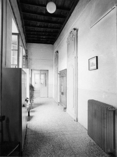 Villa Galimberti Pogliani, sede dell'ospizio G.Garibaldi / Corridoio
