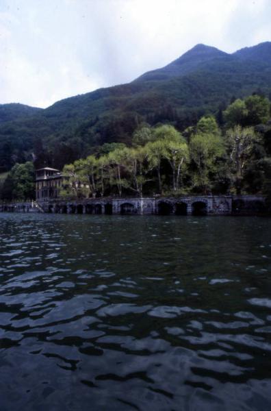 Villa Roccabruna vista dal lago
