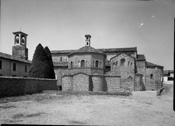Lomello (Pv) - complesso architettonico - chiesa - battistero - Santa Maria Maggiore - S. Giovanni ad Fontes