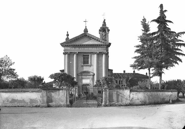 Sannazzaro de' Burgondi (Pv) - piazza Maria della Fontana - chiesa - Santuario della Madonna Beata Vergine della Fontana - esterno - facciata