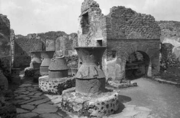 Sito archeologico - Pompei - Mulini e fornaci