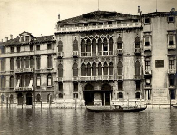 Venezia - Canal Grande - Palazzo Sormani - Facciata - Gondola