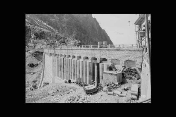 Società Edison - Valle Camonica - Cantiere - Diga in costruzione