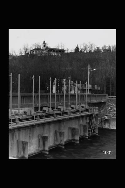 Chiusa della centrale idroelettrica sul Ticino.