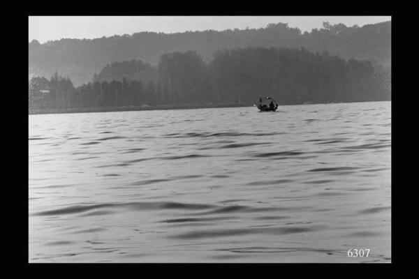 Pescatore sul lago Maggiore.