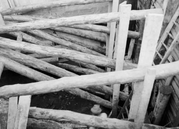 Esine - Ponte - Cantiere - Impresa Valverti - Travi di sostegno in legno