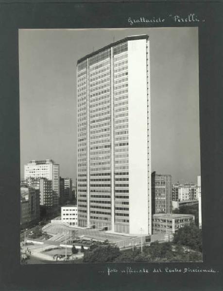 Grattacielo Pirelli. Fotografia ufficiale del centro direzionale.