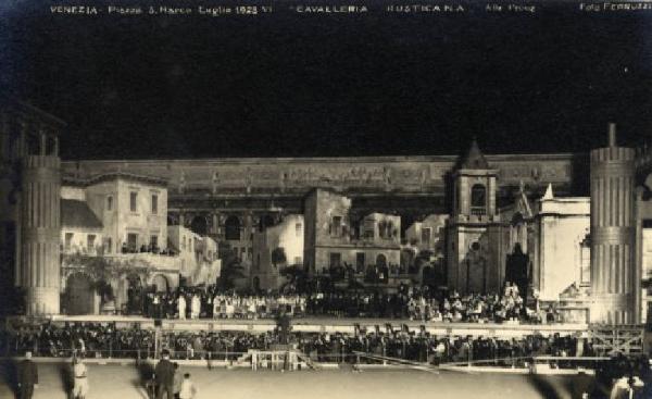 Venezia - Piazza San Marco - Messa in scena della "Cavalleria Rusticana" - Prove generali
