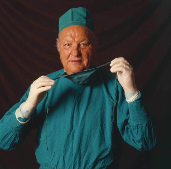 Ritratto maschile - adulto - Professore Staudaker - chirurgo
