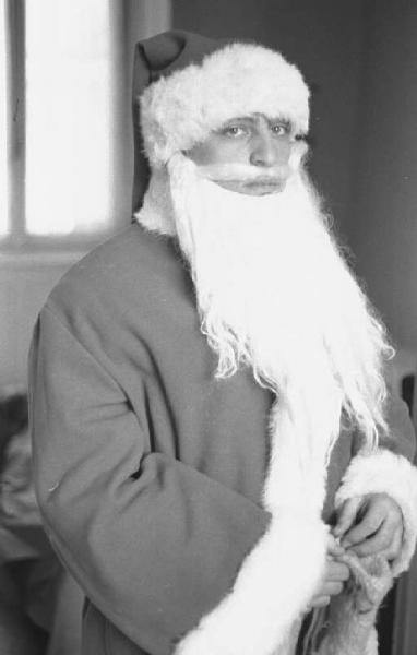 Ritratto maschile - Piero d'Alfonso vestito da Babbo Natale