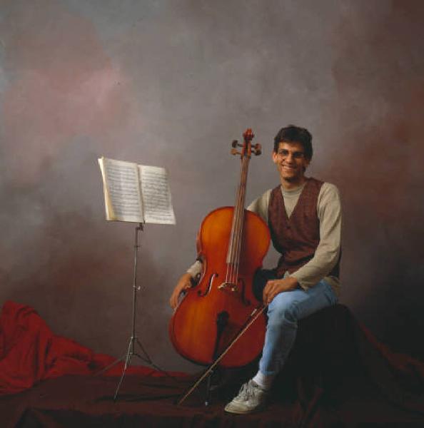 Ritratto maschile - adulto - violoncellista Lorendo d'Alfonso