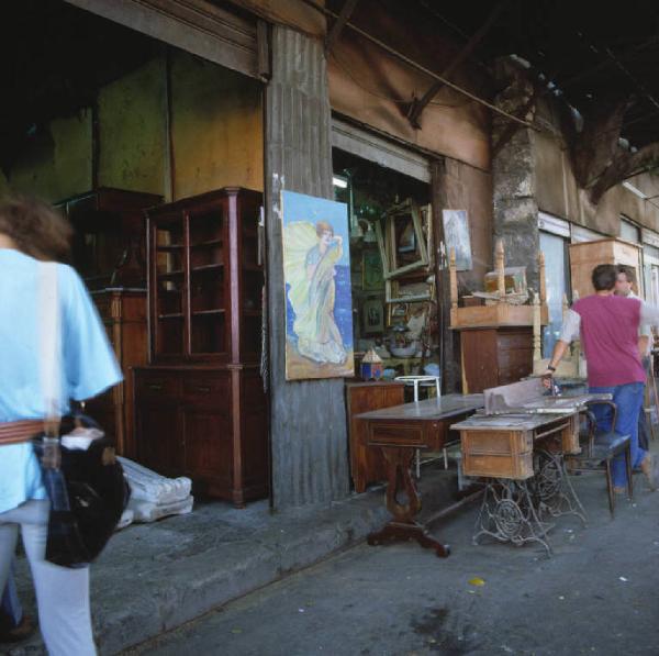Palermo - Mercato delle pulci - Botteghe di rigattieri